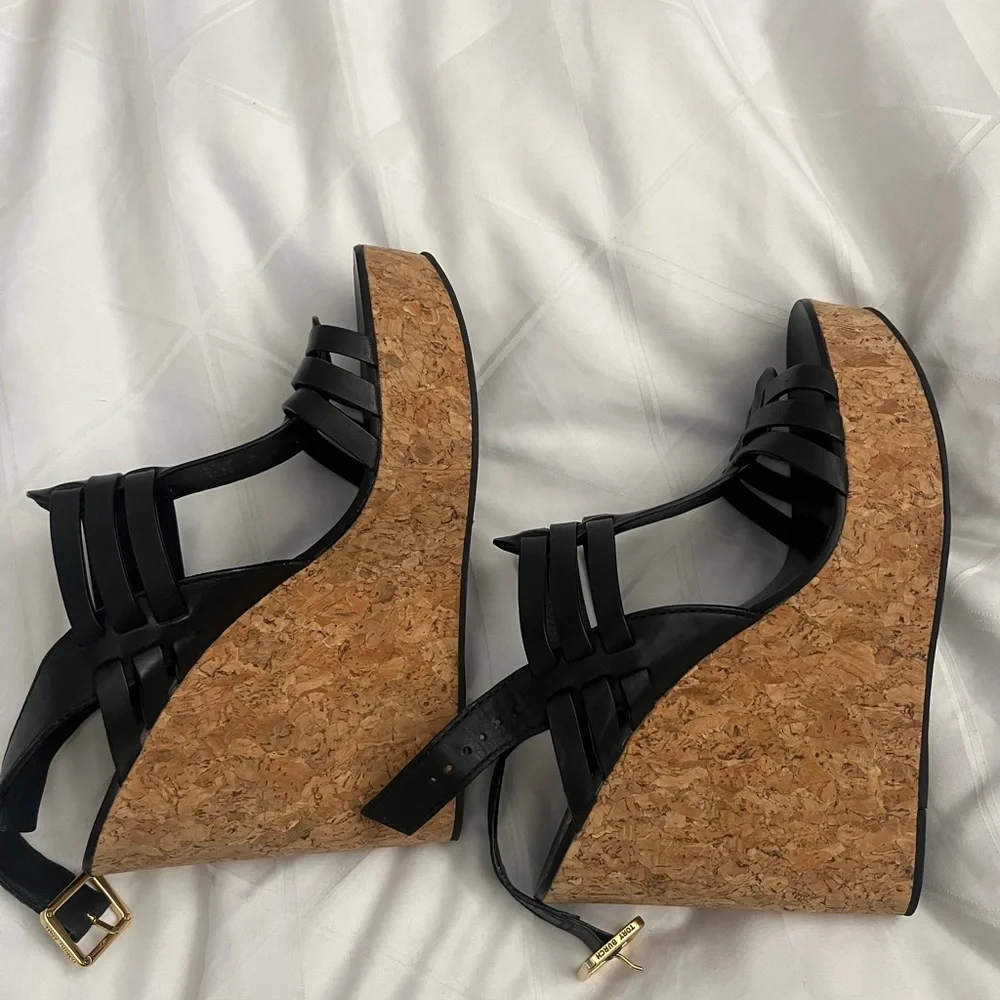 Tory Burch wedge - Picture 3 of 4